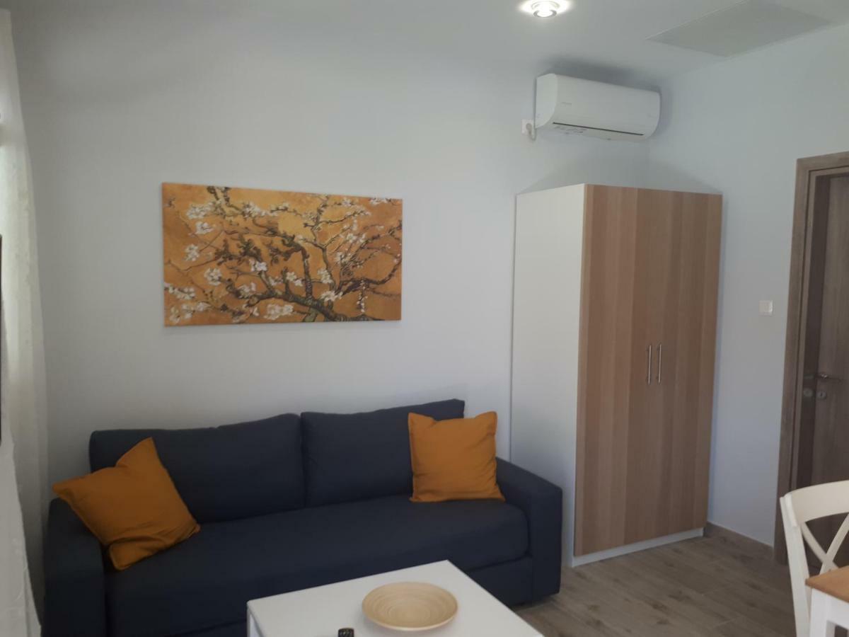 Apartment Kallimanis *